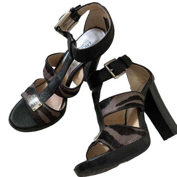 Michael Kors Y2K Black Gray Animal Calf Hair Stripe T Strap Heels Size 5.5 - Picture 1 of 11